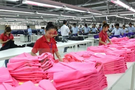 Les investisseurs sud-coréens et japonais affluent vers le Vietnam 