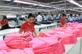 Les investisseurs sud-coréens et japonais affluent vers le Vietnam 