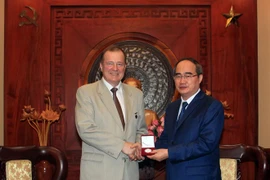 Hô Chi Minh-Ville et Saint-Pétersbourg cultivent leurs liens