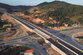 Plus de 11.000 milliards de dongs pour l'autoroute Van Don-Mong Cai