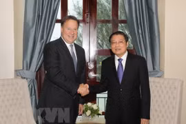 Une délégation du Parti en visite de travail au Panama 