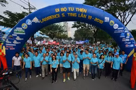 Marche philanthropique Lawrence S.Ting à Hô Chi Minh-Ville