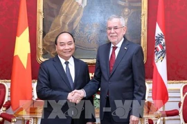 Le PM Nguyen Xuan Phuc venu saluer le président autrichien