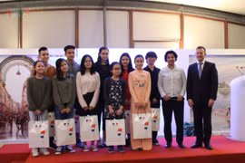 Les finalistes du concours de création de logo sur les relations France-Vietnam à l’honneur