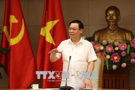 Le vice-PM Vuong Dinh Hue appelle à maîtriser l’inflation