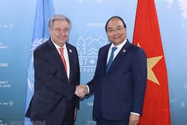 Sommet du G7 élargi: le PM vietnamien rencontre des dirigeants du monde