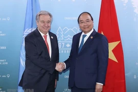 Sommet du G7 élargi: le PM vietnamien rencontre des dirigeants du monde
