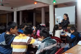 Cours d'anglais gratuit au sein d'une pagode à Hanoi