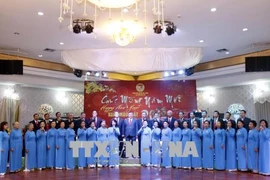 Les Vietnamiens au Laos et au Canada saluent le Nouvel An lunaire 