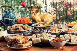 Le repas du réveillon, un trait culturel traditionnel des Hanoiens