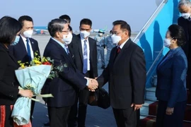 Le président de l’AN du Laos commence sa visite officielle au Vietnam
