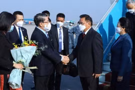 Le président de l’AN du Laos commence sa visite officielle au Vietnam