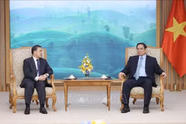 Le Premier ministre reçoit l’ambassadeur du Laos