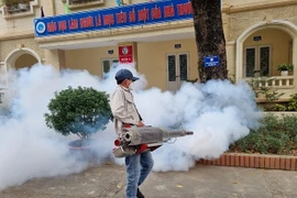 Hanoï recommande aux gens de rester vigilants face à la dengue