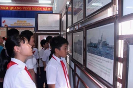 Exposition sur les archipels de Hoang Sa et Truong Sa à Binh Thuan 