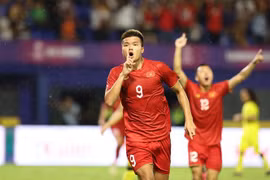 SEA Games 32 : l'équipe masculine de football U22 du Vietnam qualifiée pour la demi-finale