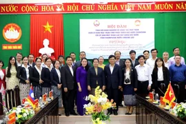 Thua Thien - Hue et Champassak (Laos) partagent des expériences sur le travail de Front 