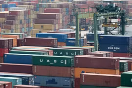 Les exportations singapouriennes en baisse de 2,6% en novembre