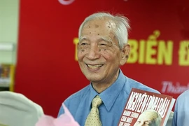 Il collectionne les cartes anciennes pour "affirmer la souveraineté du Vietnam 