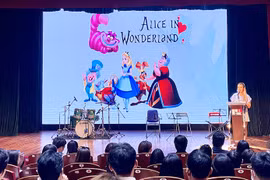 La comédie musicale "Alice au pays des merveilles" lancée pour les jeunes 
