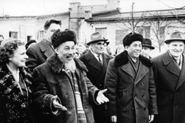 Rôle décisif de la politique extérieure et l'intégration internationale dans la révolution du pays