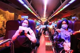 Têt traditionnel: des entreprises à Dông Nai offrent des billets de bus gratuits à des ouvriers