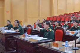 Médecine militaire : Vietnam et Chine partagent des expériences dans la lutte anti-COVID-19