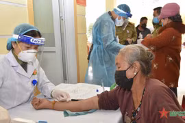 Vietnam-Laos : consultation médicale gratuites pour des minorités ethniques des zones frontalières