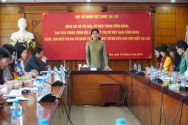 L’Union des femmes vietnamiennes apprécie hautement le rôle des femmes vietnamiennes au Laos