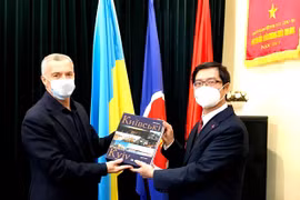 Promotion des relations d’amitié traditionnelle Vietnam – Ukraine