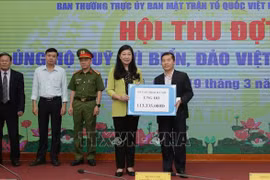 Hanoï: près de 500 000 dollars mobilisés pour le Fonds "Pour la mer et les îles de la Patrie"