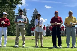 Un tournoi de golf caritatif au Canada recueille des fonds pour des activités sociales