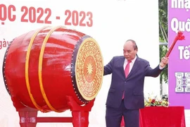 Le président à la cérémonie de rentrée scolaire au lycée d'excellence des sciences naturelles