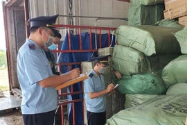 Quang Ninh assure le contrôle de l’épidémie dans les activités d’import-export