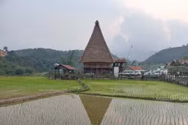 Kon Tum: Inauguration d’un village du tourisme communautaire