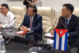 Le Vietnam et Cuba boostent leur coopération dans le travail idéologique