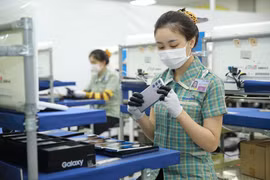 Les quatre usines Samsung au Vietnam rapportent plus de 70 milliards de dollars