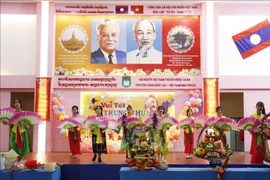 La Fête de la mi-automne célébrée au Laos, au Cambodge, en Russie et en Afrique du Sud