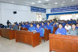 Des jeunes laotiens s'initient à l'idéologie du Président Ho Chi Minh