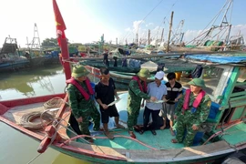 Les garde-frontières prennent des mesures pour empêcher la pêche INN
