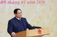 Le chef du gouvernement a souligné que l’investissement public est une tâche politique centrale et que les résultats du décaissement constituent l’un des critères d’évaluation des cadres, conformément aux règlements du Parti. Photo : VNA