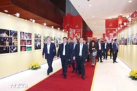 Tran Cam Tu, membre du Bureau politique et permanent du Secrétariat, préside la répétition préliminaire des préparatifs du XIVᵉ Congrès national du Parti communiste du Vietnam. Photo : VNA