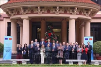 Le vice-PM Trân Hông Hà reçoit les ambassadeurs et chargés d'affaires de l'UE le 16 décembre à Hanoï. Photo : VNA