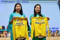 Les deux maillots les plus prestigieux des deux tournois. Photo : nhandan.vn