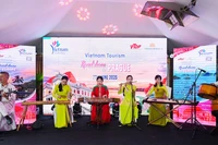 L’événement « Vietnam Tourism Roadshow in Europe » attire l’attention particulière d’un large public de visiteurs. Photo : vietnamtourism.gov.vn