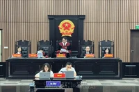 Le Tribunal populaire de Hanoi rend le 11 juillet son verdict concernant 41 accusés dans une importante affaire de corruption impliquant la société immobilière Phuc Son Group JSC et d’anciens hauts fonctionnaires provinciaux. Photo : VNA