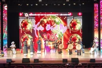 Une représentation de chants folkloriques Quan Ho dans le cadre de l’ événement, à Upha, en Russie. Photo: VNA