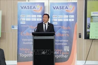 Le vice-Premier ministre Trân Hông Hà prend la parole lors du Forum de dialogue sur la science et la technologie et de la cérémonie de lancement officielle de plateforme d’apprentissage numérique VietNEST. Photo : VNA