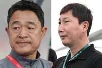 Les sélectionneurs Lee Min-sung et Kim Sang-sik. Les Sud-Coréens veulent reverdir, les Vietnamiens espèrent refleurir pour la troisième place de la Coupe d’Asie des moins de 23 ans de l’AFC.
