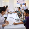 Des examens médicaux périodiques et des dépistages gratuits sont organisés au Centre de protection sociale n°1 de Nam Dinh, dans la commune de Xuan Truong (province de Ninh Binh). Photo: VNA
